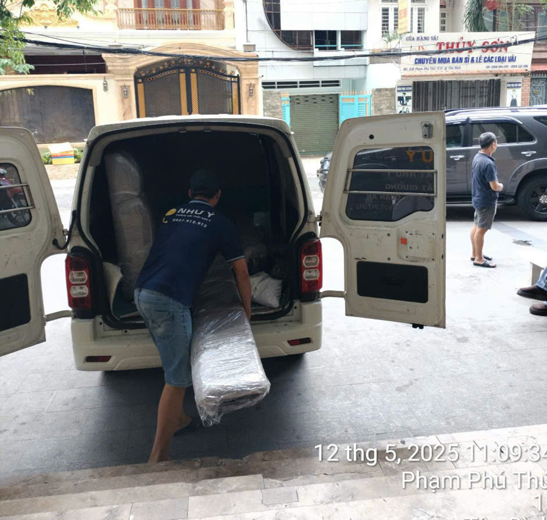 Giường Bọc Nệm Như Ý Funi (2)-1