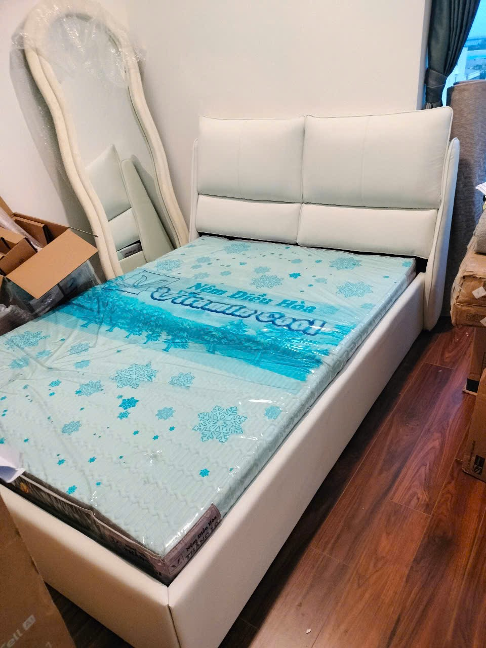 giường ngủ bọc da NHƯ Ý FUNI